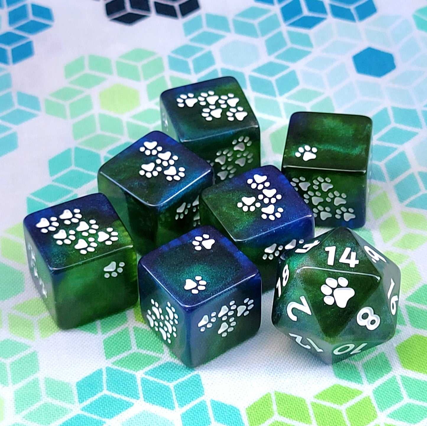 Pawprint Pips d6 Set - Ocean Shimmer