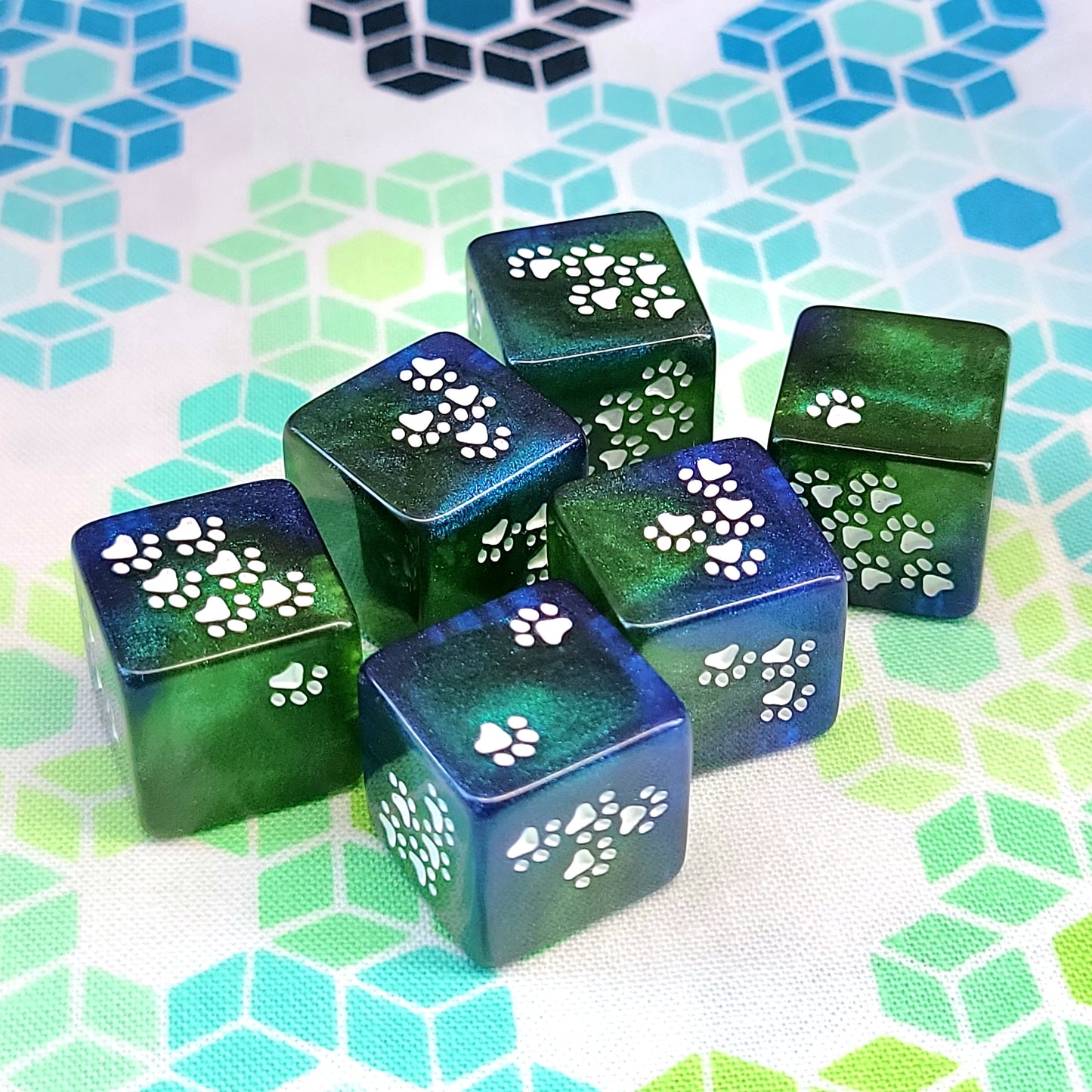 Pawprint Pips d6 Set - Ocean Shimmer